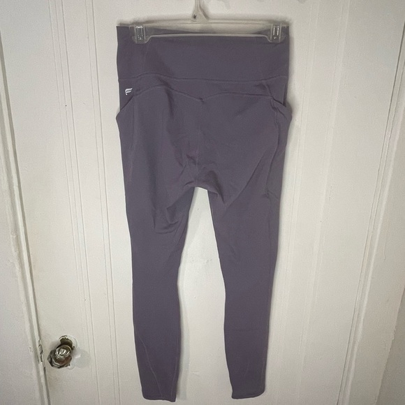 Purple Fabletics PureLuxe size medium leggings with pockets - Picture 3 of 6